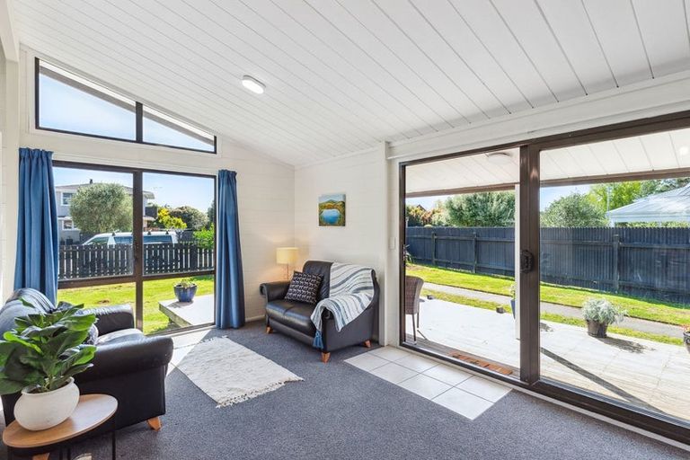 Photo of property in 46 Hollis Road, Paraparaumu Beach, Paraparaumu, 5032