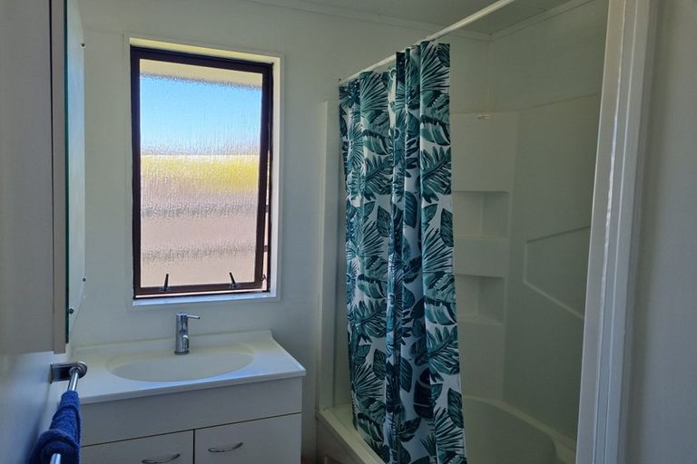 Photo of property in 2/15 Washington Avenue, Snells Beach, 0920