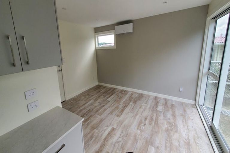 Photo of property in 8 Dallas Court, Miramar, Wellington, 6022