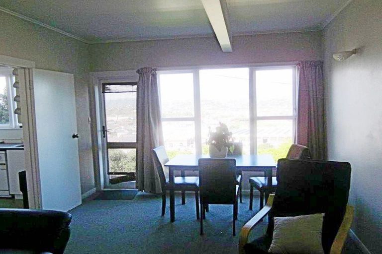 Photo of property in 14 Imperial Terrace, Melrose, Wellington, 6022