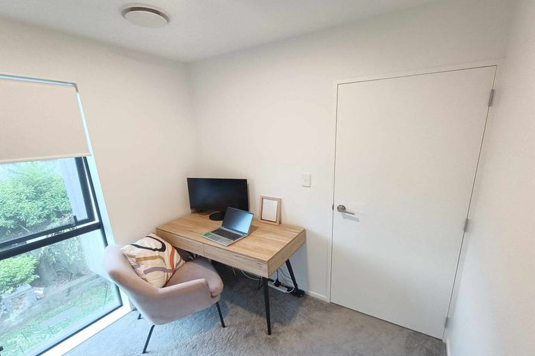 Photo of property in 136a Tiriwa Drive, Massey, Auckland, 0614