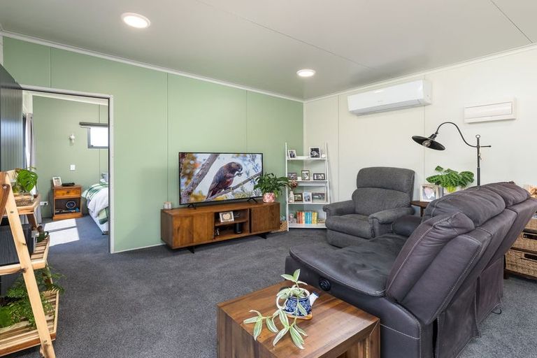 Photo of property in 46 Bathgates Road, Waimate, 7980