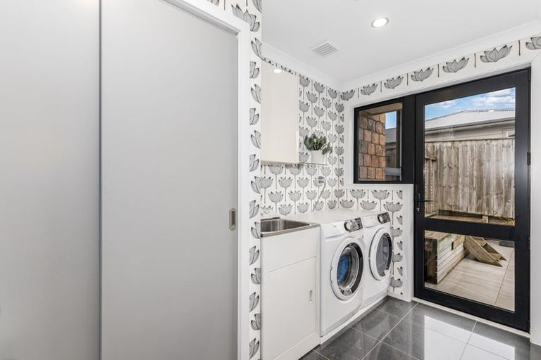 Photo of property in 73 Aotea Drive, Aotea, Porirua, 5024