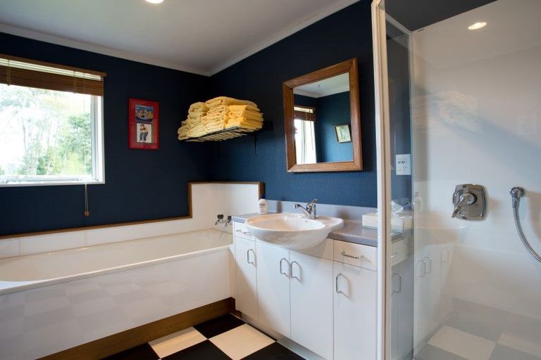 Photo of property in 73 Simon Road, Winton, 9781