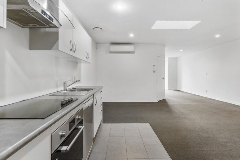 Photo of property in 4/107 Great South Road, Papakura, 2110