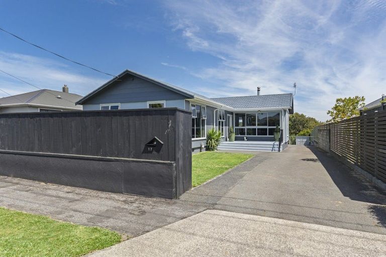 Photo of property in 17 Tainui Street, Welbourn, New Plymouth, 4312