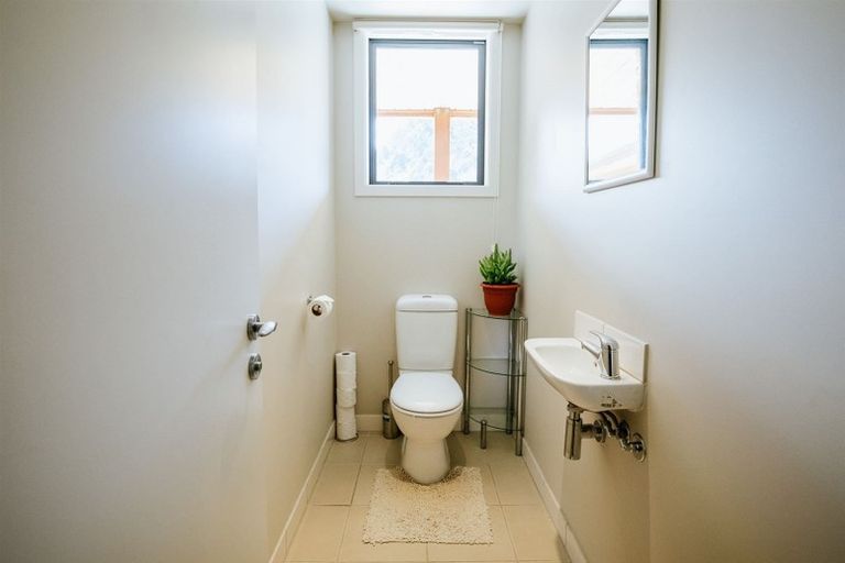 Photo of property in 17 Balneaves Lane, Albert Town, Wanaka, 9382