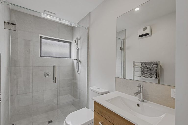 Photo of property in 11/6 Skibbereen Drive, Halswell, Christchurch, 8025