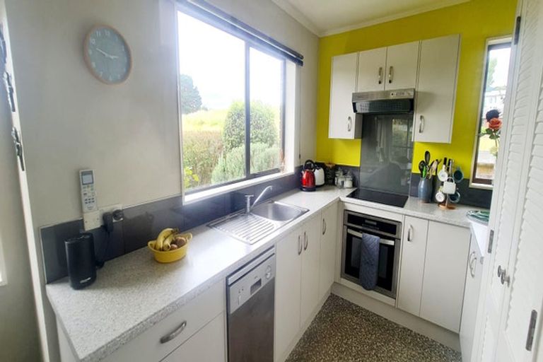 Photo of property in 57c Raumati Road, Raumati Beach, Paraparaumu, 5032