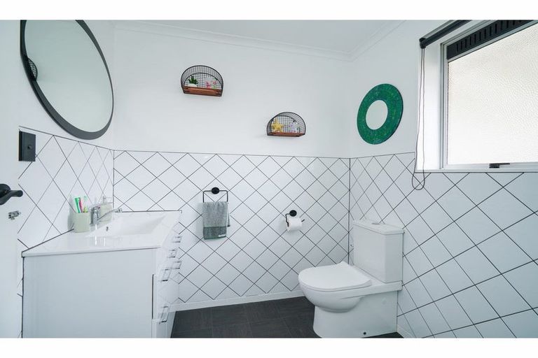 Photo of property in 5 Maxwell Court, Rockdale, Invercargill, 9812