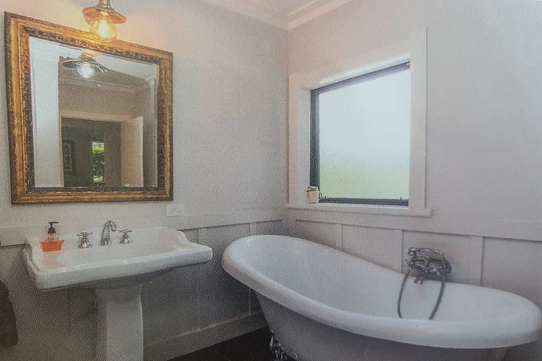 Photo of property in 11 Homestead Lane, Fitzherbert, Palmerston North, 4471