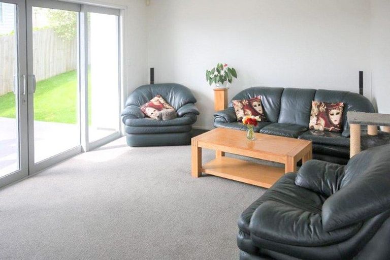 Photo of property in 4 Ravello Rise, Flat Bush, Auckland, 2019