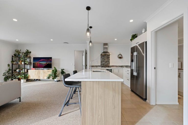 Photo of property in 10 Kara Place, Wharewaka, Taupo, 3330