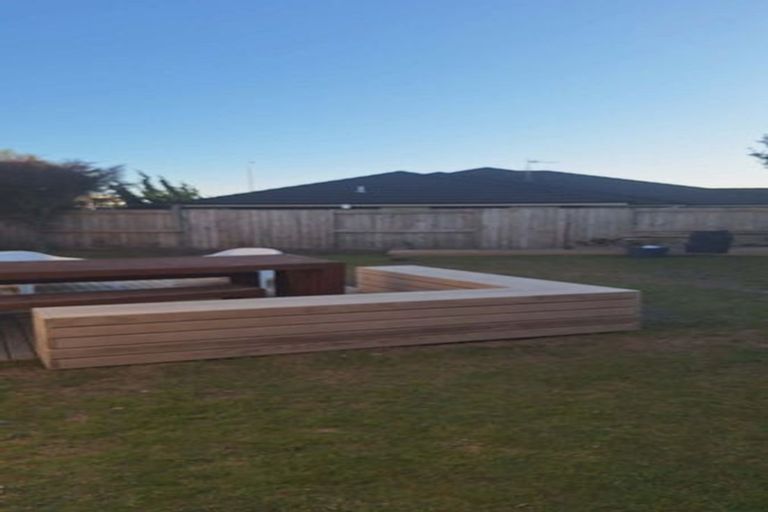 Photo of property in 16 Coral Drive, Papamoa Beach, Papamoa, 3118