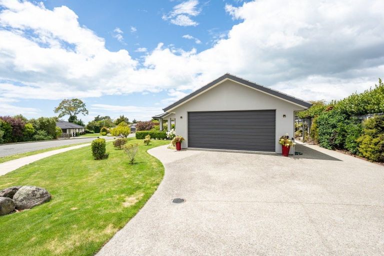 Photo of property in 11 Les Wakefield Road, Mapua, 7005