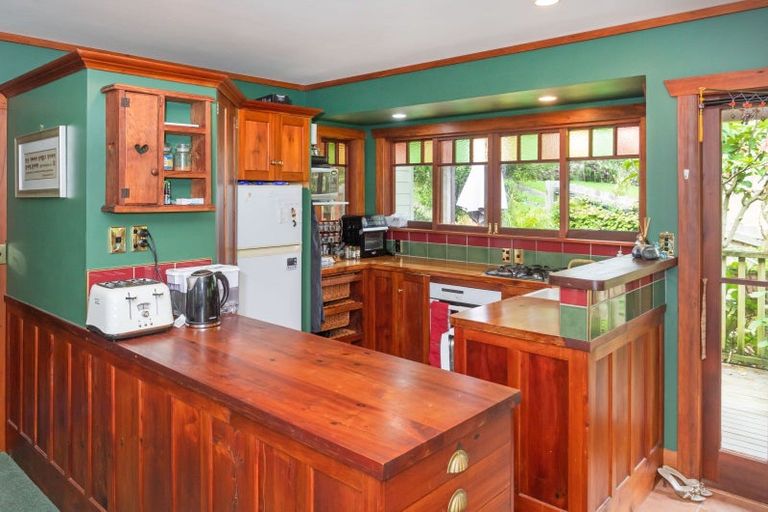 Photo of property in 19 Grange Road, Hahei, Whitianga, 3591