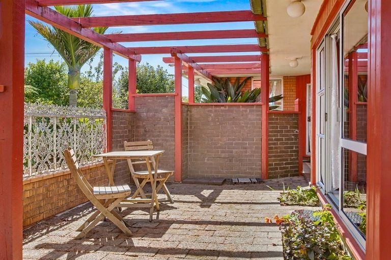 Photo of property in 114 Romilly Street, Westport, 7825