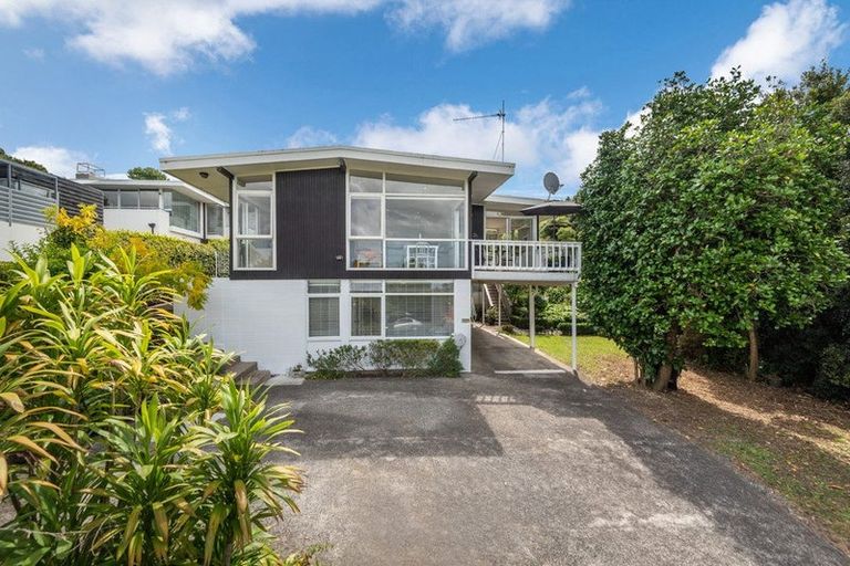 Photo of property in 53 Parr Terrace, Castor Bay, Auckland, 0620