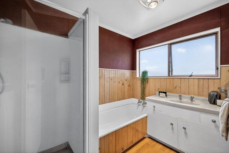 Photo of property in 28 Achilles Crescent, Welcome Bay, Tauranga, 3112