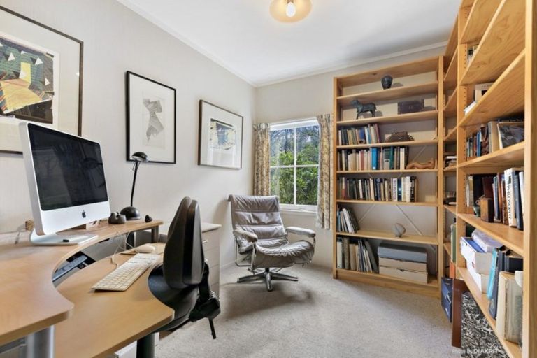 Photo of property in 11 Waikowhai Street, Ngaio, Wellington, 6035