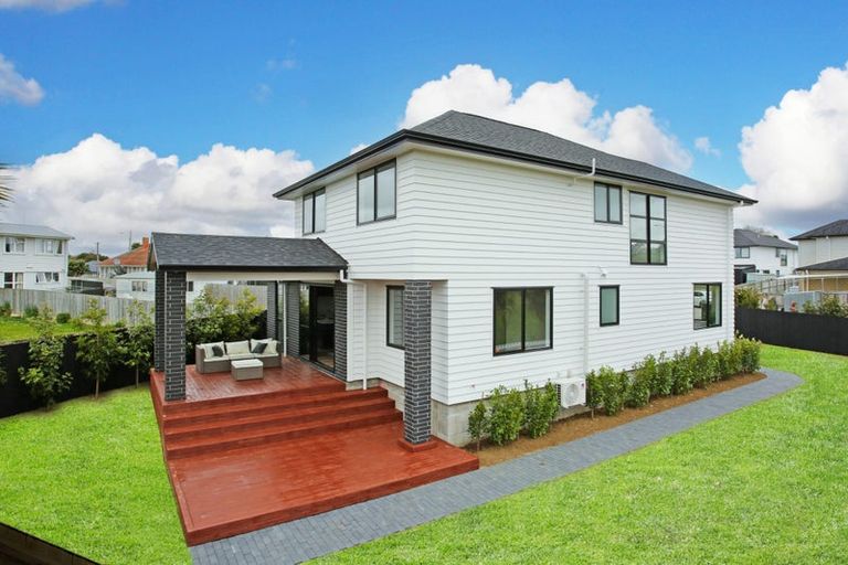 Photo of property in 75 Beatty Road, Pukekohe, 2120