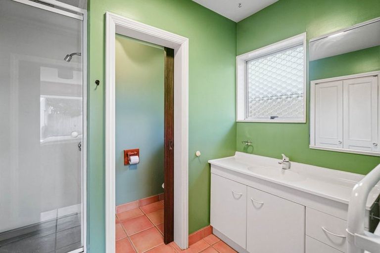 Photo of property in 9 Bridgemere Lane, Cracroft, Christchurch, 8022