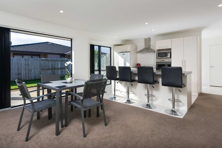 Photo of property in 15 Lewknor Drive, Papamoa Beach, Papamoa, 3118