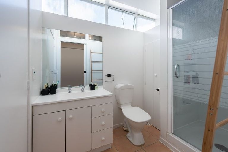 Photo of property in Lexington Apartments, 5/33 Hania Street, Mount Victoria, Wellington, 6011