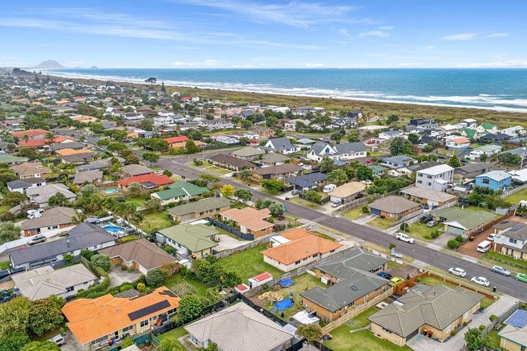 Photo of property in 22 Blake Boulevard, Papamoa Beach, Papamoa, 3118