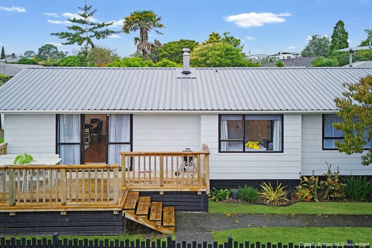 Photo of property in 13a Kaiwaka Road, Waiuku, 2123