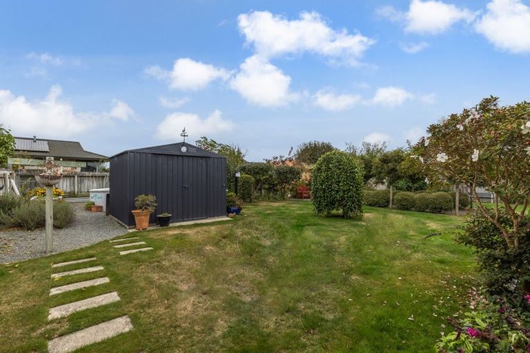 Photo of property in 27 Waipunahau Road, Waikanae, 5036
