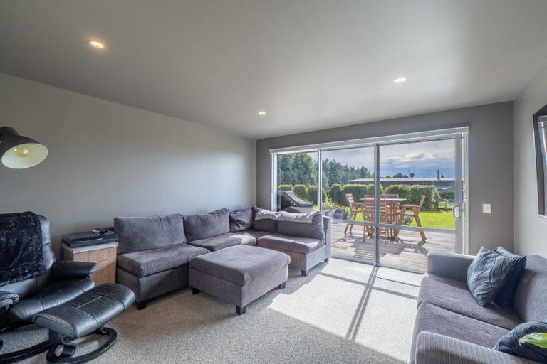 Photo of property in 30 Kakariki Way, Otatara, Invercargill, 9879