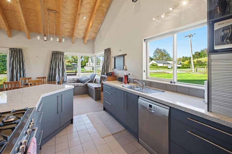 Photo of property in 8 Westoe Street, Waikaia, 9778