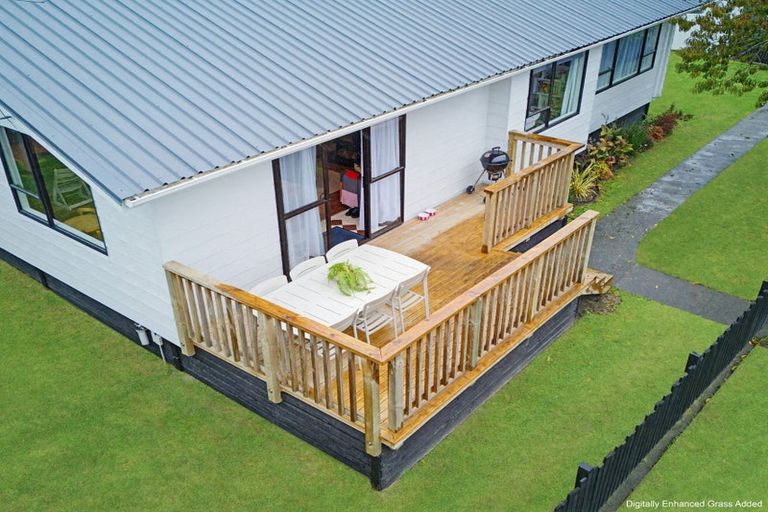 Photo of property in 13a Kaiwaka Road, Waiuku, 2123