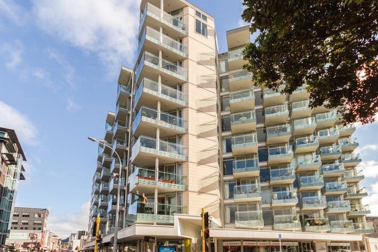 Photo of property in Piermont Apartments, 4i/82 Cable Street, Te Aro, Wellington, 6011