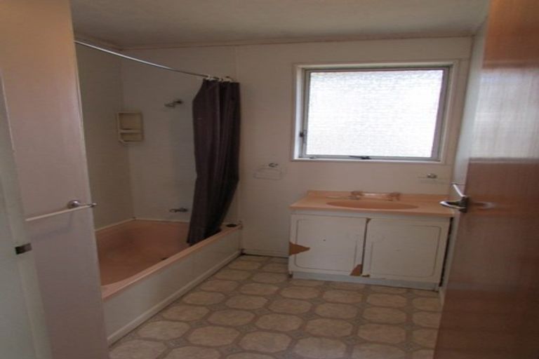 Photo of property in 79 Conclusion Street, Ascot Park, Porirua, 5024