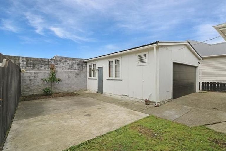 Photo of property in 51-55 Whites Line West, Woburn, Lower Hutt, 5010