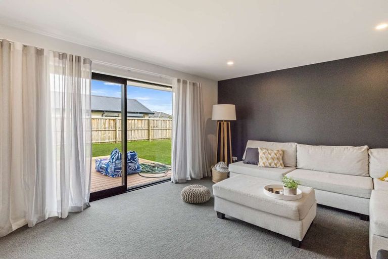 Photo of property in 119 Shillingford Boulevard, Rolleston, 7615