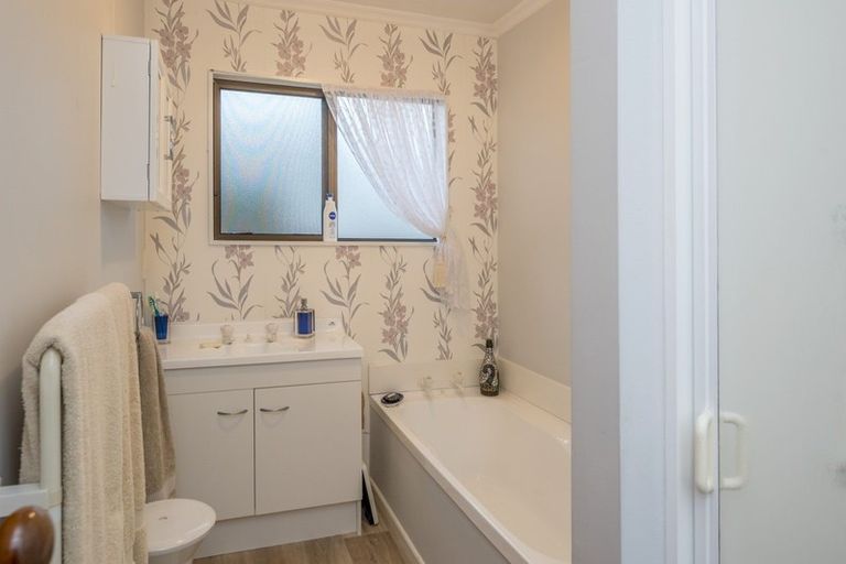 Photo of property in 20 Tawa Street, Levin, 5510