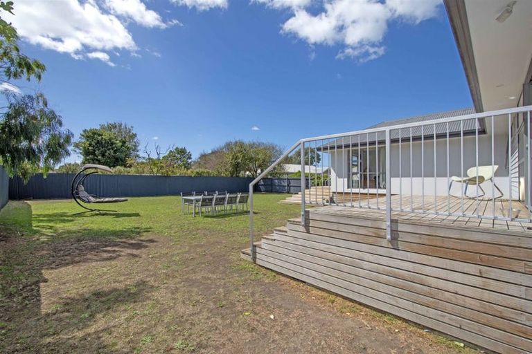 Photo of property in 39 Hardy Street, New Brighton, Christchurch, 8061
