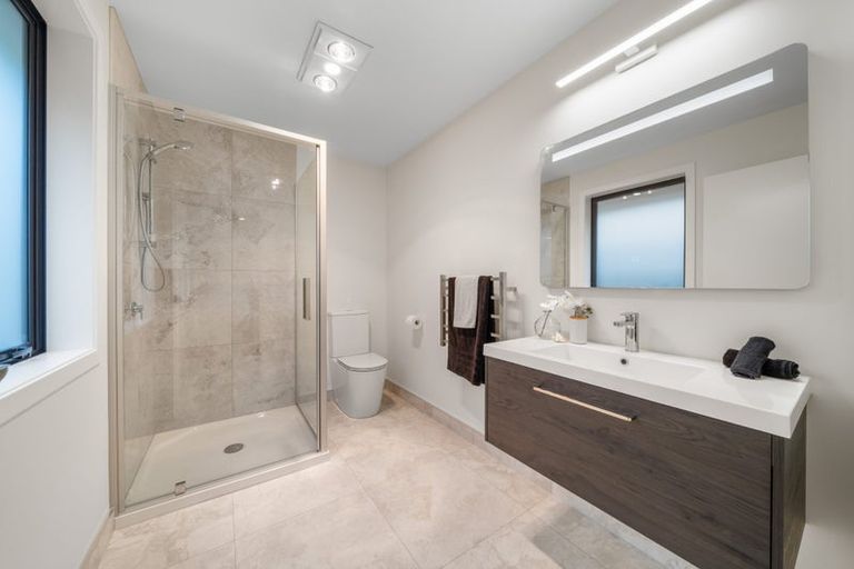 Photo of property in 130 Silverstream Road, Crofton Downs, Wellington, 6035