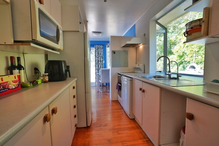 Photo of property in 42 Selwyn Crescent, Forrest Hill, Auckland, 0620