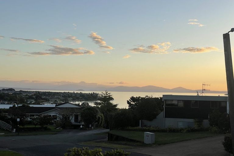 Photo of property in 14 Beachman Grove, Hilltop, Taupo, 3330