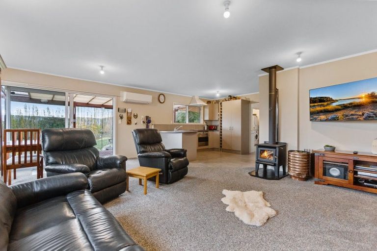 Photo of property in 53 Hillview Road, Alexandra, 9391