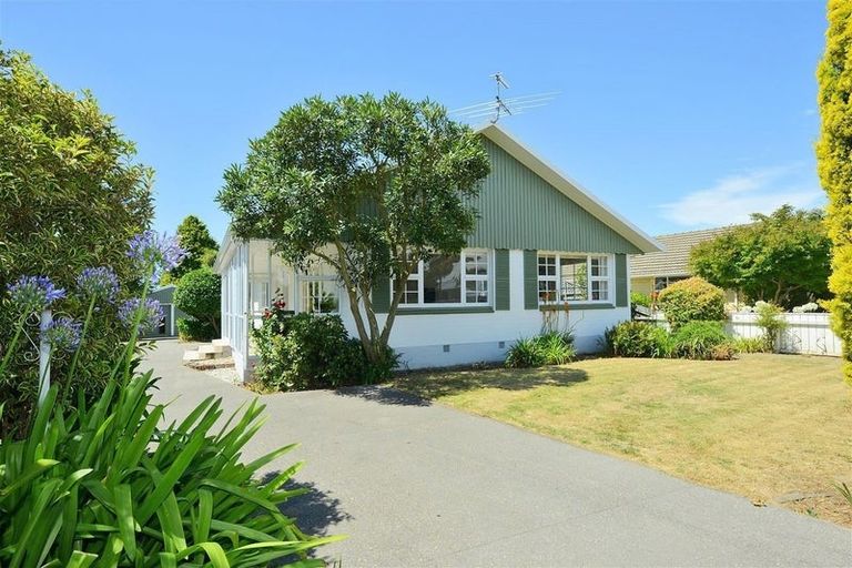 Photo of property in 40 Longmuir Street, Ilam, Christchurch, 8041
