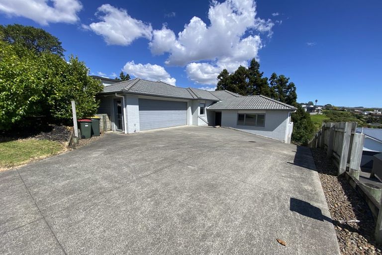 Photo of property in 10 Tokerau Crescent, Pukekohe, 2120