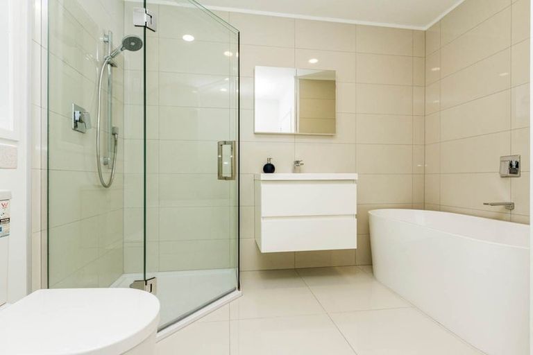 Photo of property in 54 Braemar Road, Castor Bay, Auckland, 0620