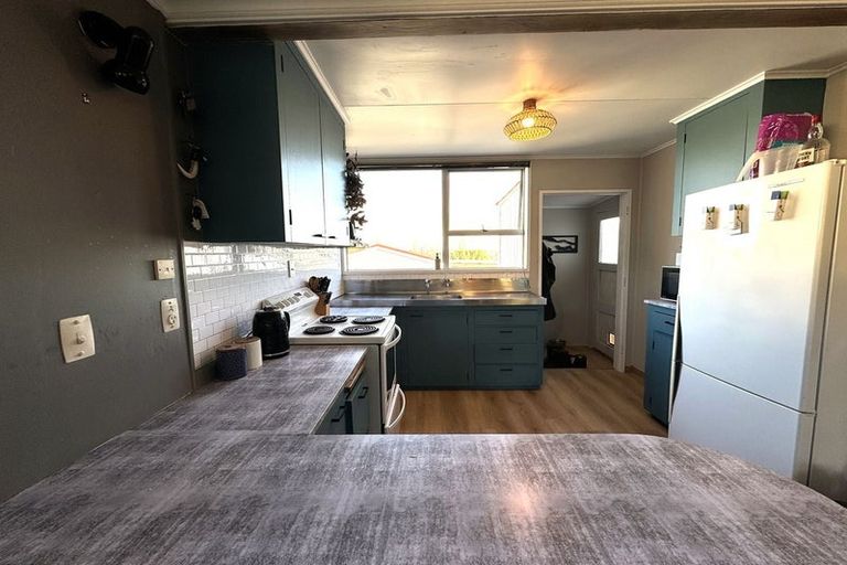 Photo of property in 59 Salcombe Street, Kaitangata, 9210