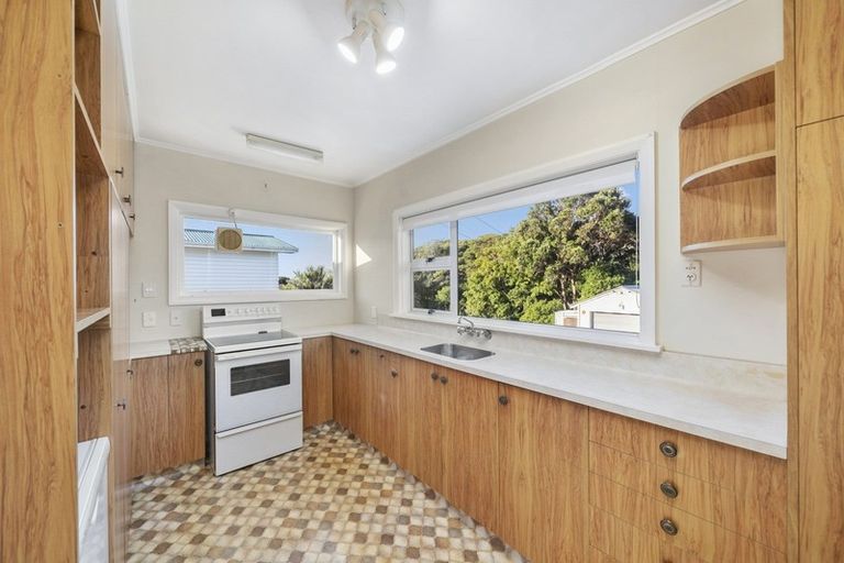 Photo of property in 47 Rawhiti Road, Pukerua Bay, 5026