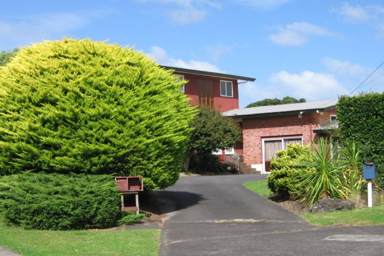 Photo of property in 56 Covil Avenue, Te Atatu South, Auckland, 0610
